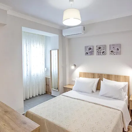 Ferienwohnung Natalia Peramos Néa Péramos Exterior foto