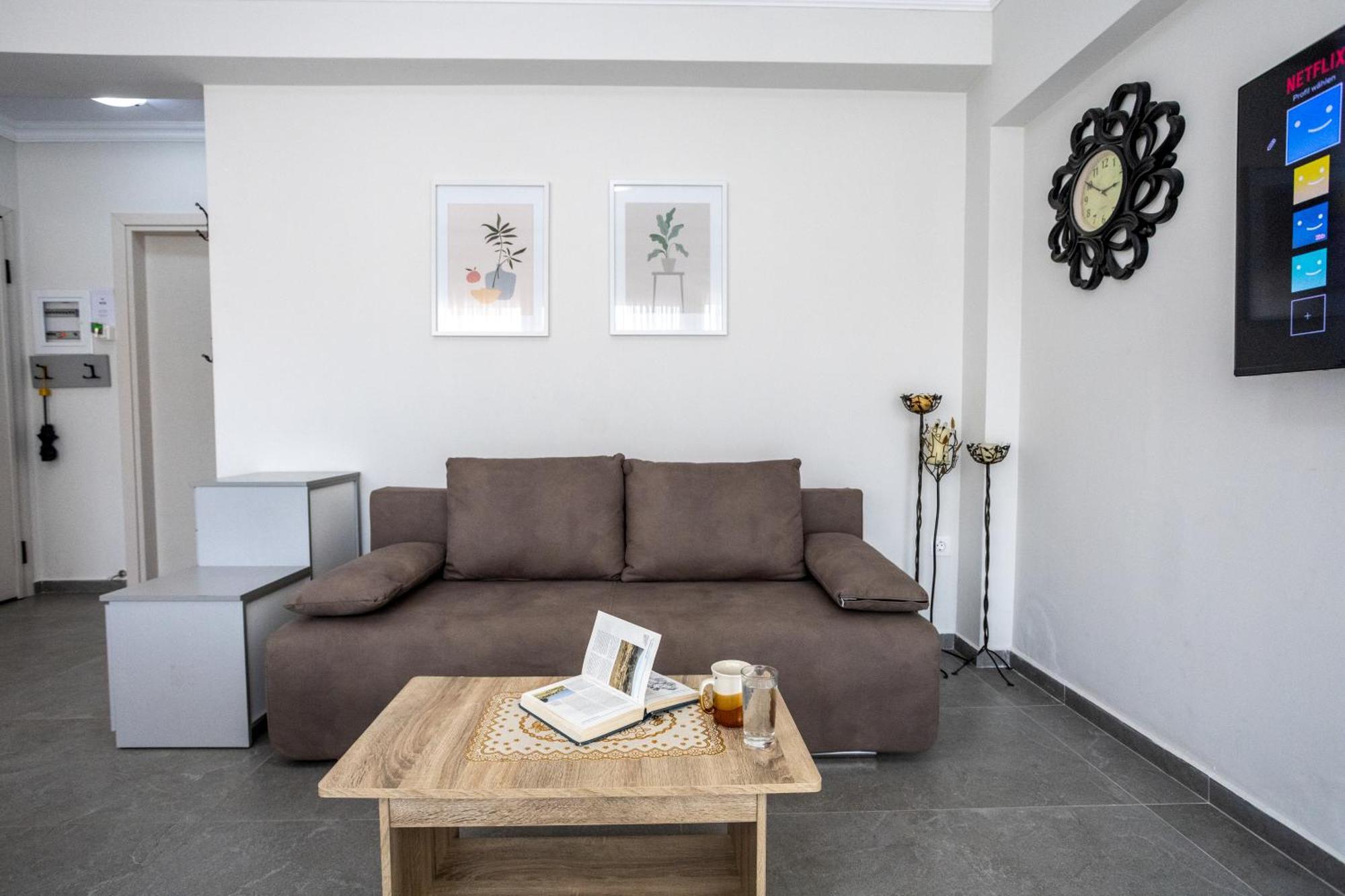 Natalia Peramos Apartment Néa Péramos